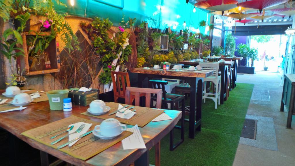 Patong Swiss Hotel Beach Front Phuket Zewnętrze zdjęcie