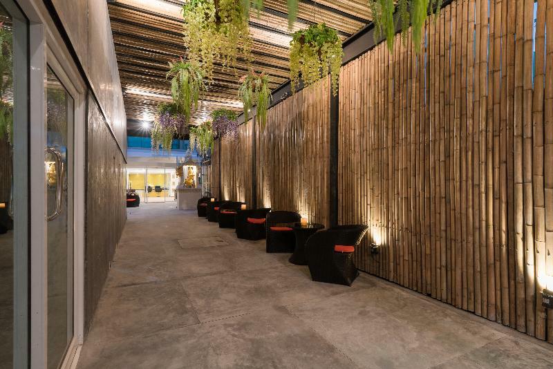 Patong Swiss Hotel Beach Front Phuket Zewnętrze zdjęcie